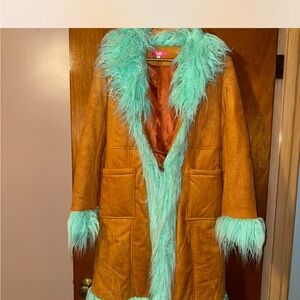 Stylish Faux Fur Trimmed Coat in Brown and Mint